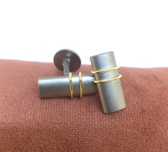 Håndlavet Titan manchetknapper med 14 kt. guld fra Tilux