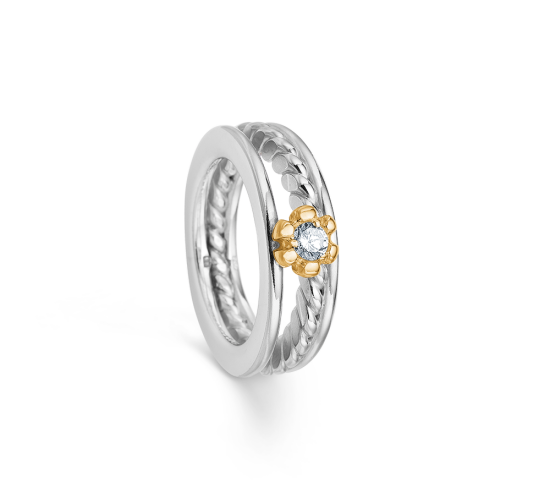 Blomster ring med zirconia I guldfatning fra Randers Sølv